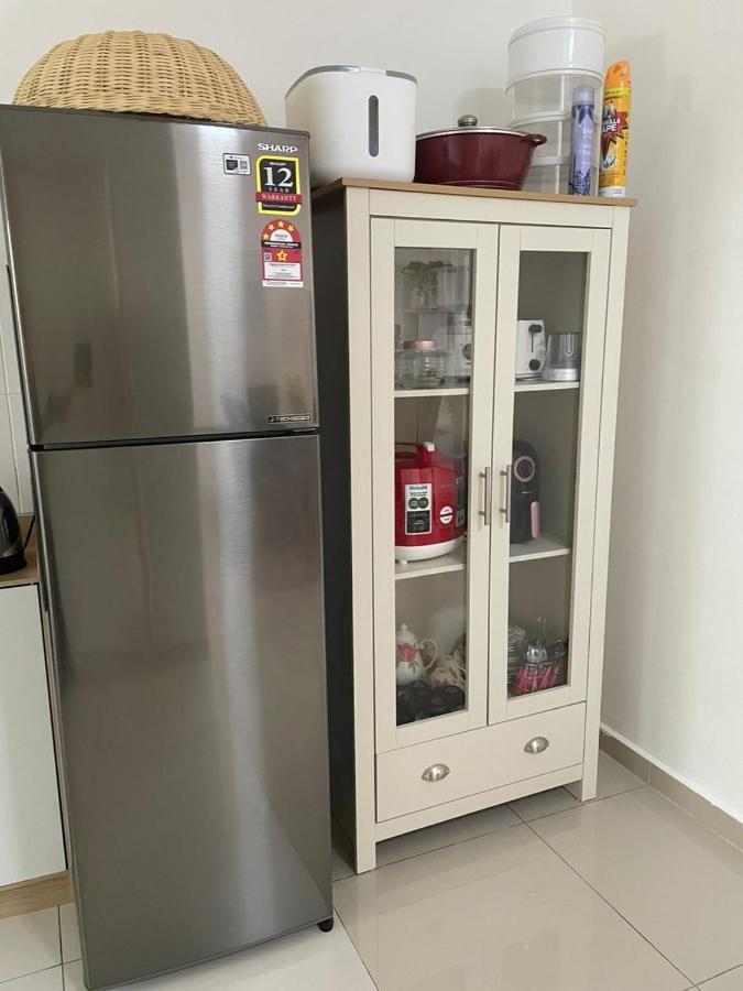 Safiyya Homestay Kluang Extérieur photo